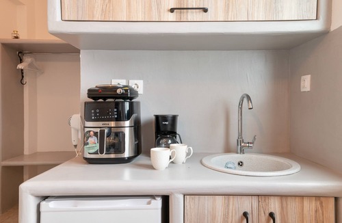 Merichas Apartment | Studio Apartment 'Mouria A' with Sea View, Wi-Fi and Air Conditioning