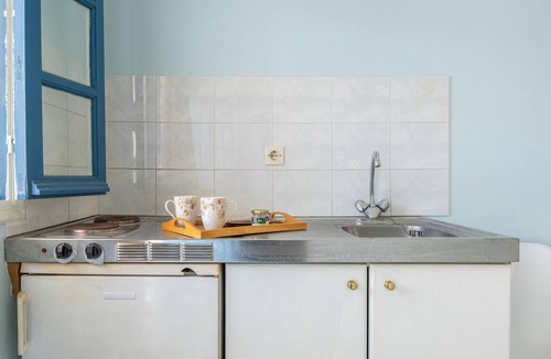 Diafani Apartment | Studio Apartment 'Triple No 1' with Sea View, Wi-Fi and Air Conditioning
