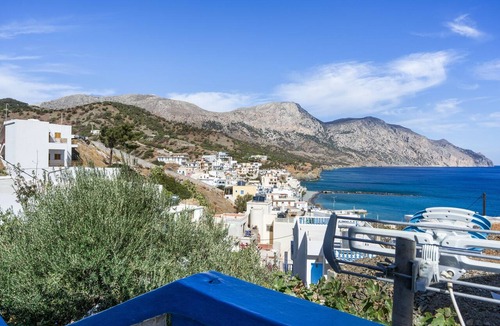 Diafani Apartment | Studio Apartment 'Triple No 1' with Sea View, Wi-Fi and Air Conditioning