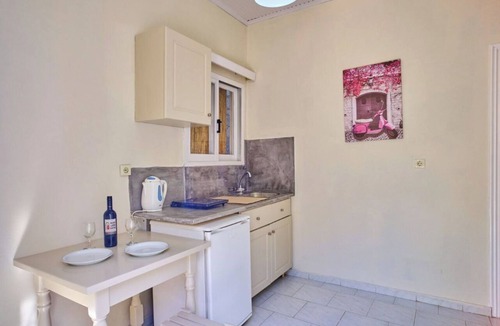 Sidari Apartment | Studio Apartment 'Vintage Resort 10' with Sea View, Wi-Fi and Air Conditioning