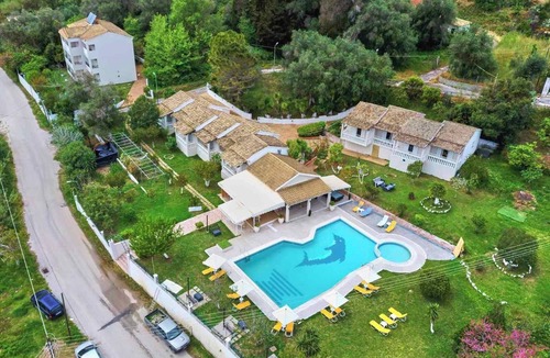 Sidari Apartment | Studio Apartment 'Vintage Resort 11' with Mountain View, Wi-Fi and Air Conditioning