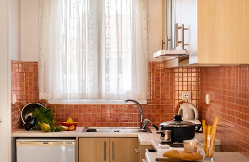 Agios Ioannis Apartment | Studio Apartment "Virginia Studio 2" with Mountain View, Shared Terrace & Wi-Fi