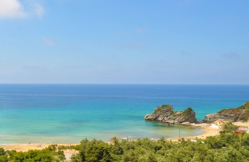 Parelia Apartment | Studio Apartment with adult and children's pool and sea view - Pelekas Beach