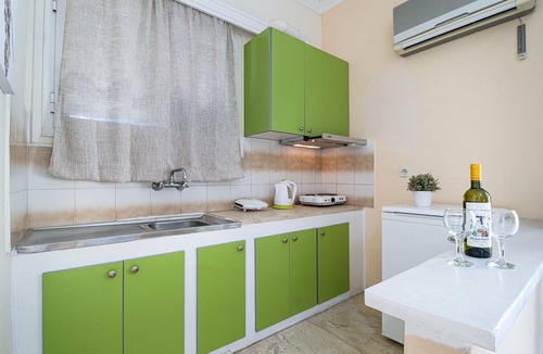 Nikiana Apartment | Studio Apartment 'With Mountain View' with Sea View