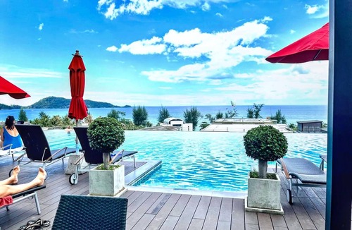 Patong Apartment | Studio Apartments With Shared Pool Near Patong Beach