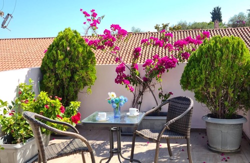 Benitses Apartment | Studio "Galini Studios 6" Near the Beach with Wi-Fi, A/C & Balcony