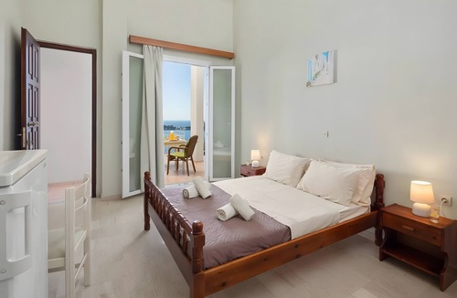 Afionas House | Studio 'Single Room' with Sea View, Wi-Fi and Air Conditioning