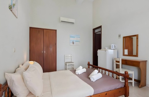 Afionas House | Studio 'Single Room' with Sea View, Wi-Fi and Air Conditioning