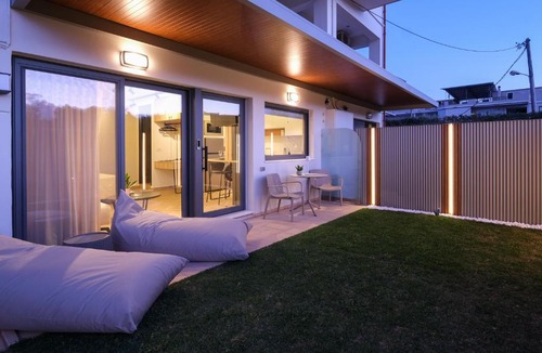 Kato Galatas Apartment | Studio Verde Glaros w. Outdoors, near the Beach