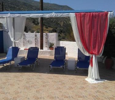 Kymi-Aliveri Apartment | Studios Avra