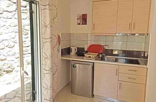 Lakones Apartment | Studios for 2/3 persons at 150 m from the beach