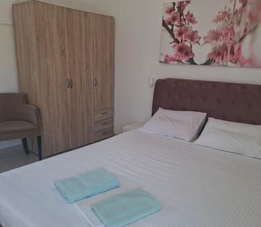 Agios Georgios Apartment | STUDIOS MONA