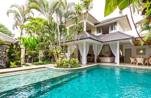 Sunset Road Villa | Stunning, 5 Bedroom Villa in Central Seminyak