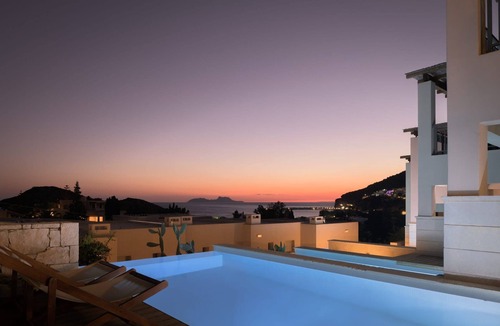 Agia Galini Villa | Stunning Agios Vasilios Suite | Allen Suite | 2 Bedrooms
