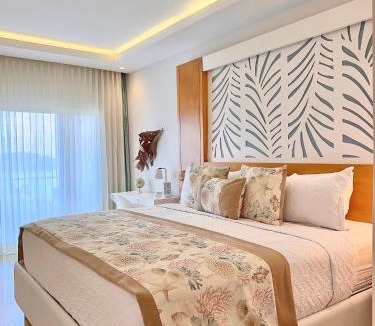 Samana Apartment | Stunning Bay View Condo, Pool