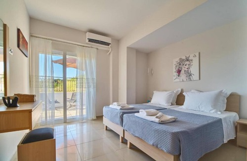 Kavallos Villa | Stunning Lake Kournas Retreat★ 2 New Private Pool!
