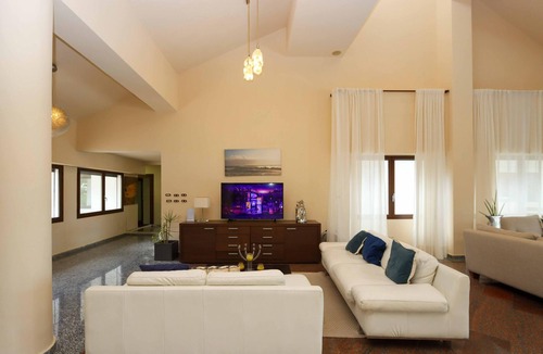 Casa de Campo Villa | 🏡 Stunning Luxury Villa for Sale and Rent - Casa de Campo