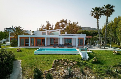 Lahania Villa | Stunning Seafront Villa | 7 Bedrooms | Villa Seven | Private Villa with Pool