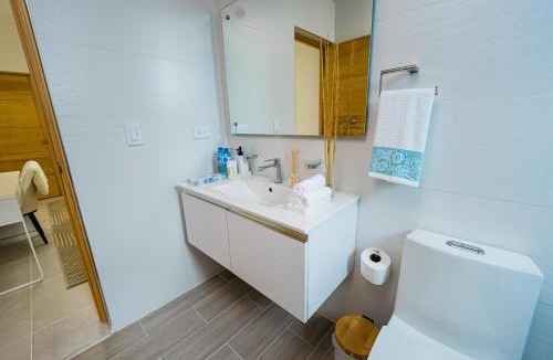 Downtown Santo Domingo Apartment | Stunning suite - 1 Bedroom Apartment with Rooftop Jacuzzi and Stunning View - 2 Guests