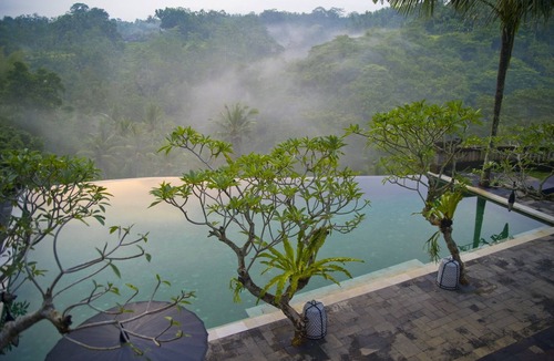 Melayang Villa | STUNNING VIEW! 6BR Villa W/Waterfall & Feature Garden Near Ubud! W/Pool!