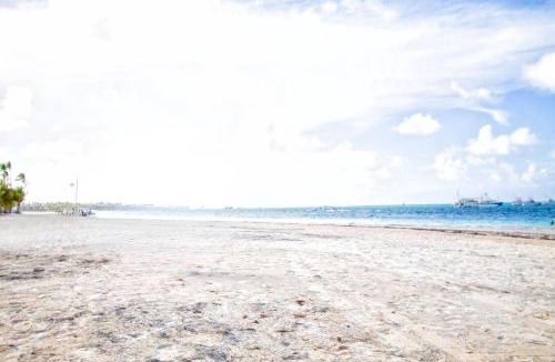 Playa Bibijagua Apartment | Style, Confort and Prime Location in Bibijagua.