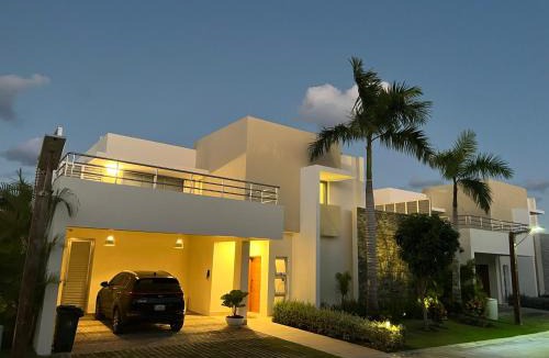 Punta Cana Villa | Stylish Luxury San Juan Lakes Villa in Gated Community in Downtown Punta Cana With Private Pool