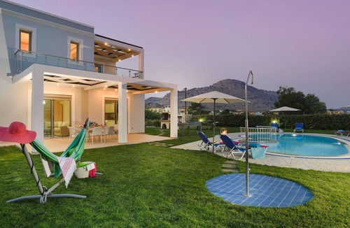 Lardos Villa | Stylish Villa with private pool south of Lindos