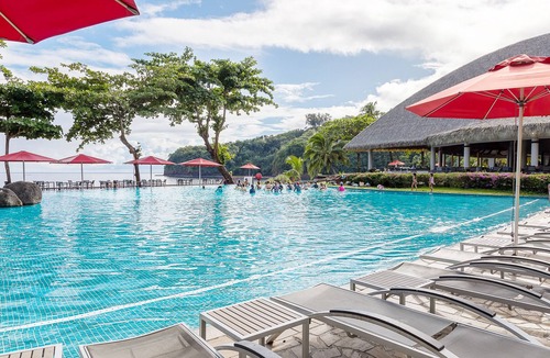 Arue Apartment | Suite F2 Arue Tahiti seaside free access swimming pool spa gym