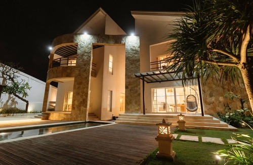 Ketewel Villa | Sukawati Beachfront Luxury 4BDR Villa Private Pool Ocean View Equipped Kitchen