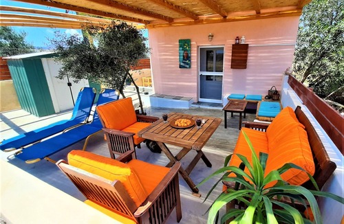 Zefiria House | Summer Cottage house next to Milos Hot Springs