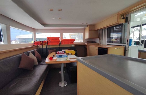 Eden Island Boat Rental | Sun-Kissed Sailing Adventure in Isla de Mahe, Seychelles
