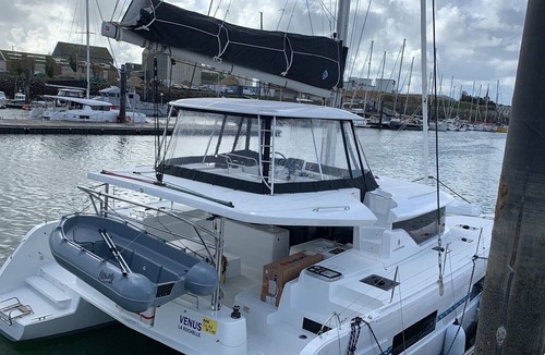 Eden Island Boat Rental | Sun-Kissed Sailing Adventure in Isla de Mahe, Seychelles