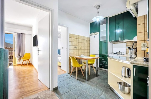 Mets Apartment | Sunny 3bd Cozy Flat Spectacular Acropolis View