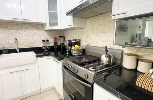 Playa Bibijagua Apartment | Sunny Caribbean Apartment with Pool