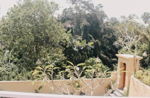 Kedewatan Villa | Sunny Relax Villa
