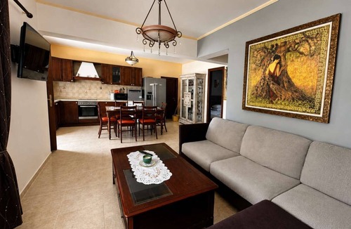 Kefalos Apartment | Sunny Retreat - Kefalos Stay with Patio & Parking