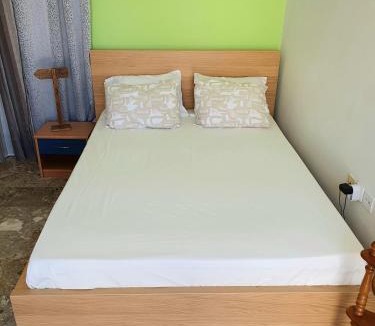 Kalamata Apartment | Sunny Room