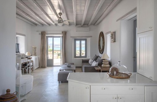 Paros House | Sunray Pounta Paros Beachfront Villa near Kitesurf