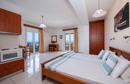 Sfakaki House | Sunrise Studios & Apartments
