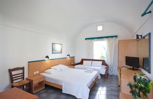 Perissa House | Sunrise Studios in Perissa