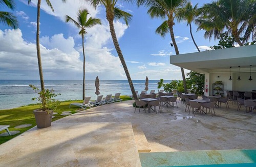 Juan Dolio - El Pueblo Apartment | Sunset Caribbean Beachfront Gataway