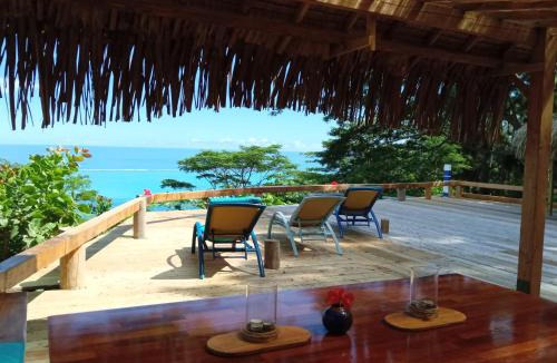 Teahupoo Hotel | Sunset Room's-Auberge Polynésienne