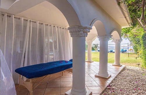 Sosua Villa | Super luxury party complex in Sosua, right on Laguna beach!