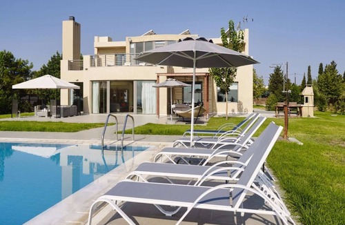 Filerimos Villa | Superb Luxury Holiday Villa Rental in Rhodes - Afandou - sleeps up to 12 Guests