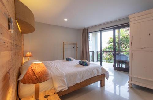 Suraberata Villa | Surf House Santai Villa Balian