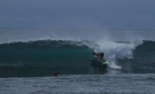 Katiet House | Surf Logde katiet short motorcycle only minute from our places Bintang wave,Lance wave,HTs wave,monkeyWave