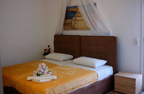 Kamari House | Sweet Heart Studio - Apartments