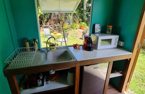 Mahina Apartment | Sweet little studio by the sea in a family area surrounding.