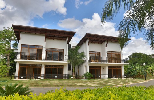 Guayacanes Apartment | Sybaris Residences