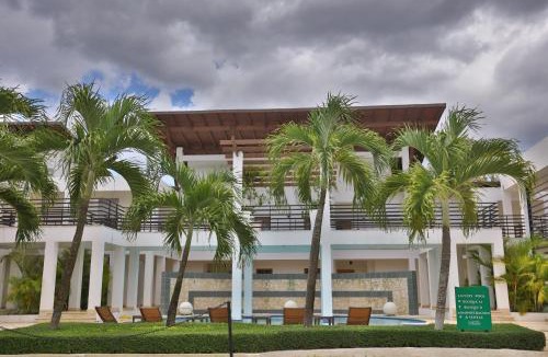 Guayacanes Hotel | Sybaris Suites & Residences
